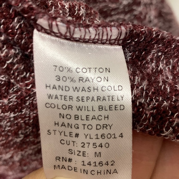 3/$15 Ya Los Angeles Cotton Blend Burgundy Draped Cardigan Size Medium - Picture 3 of 4